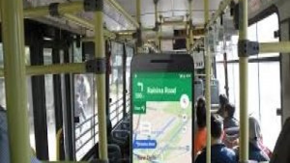 Google Maps launches features for real-time updates on public transports in India