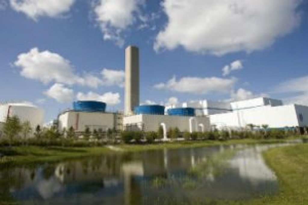 KSEB signed an agreement with GJ Eco Power Pvt. Ltd. to establish Waste-to-Energy (WtE) plants