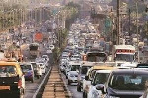 Mumbai ranked first among 403 global cities in Traffic Index 2018 study
