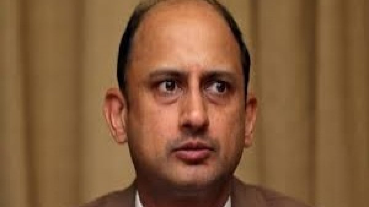 RBI Deputy Governor Viral Acharya Resigns Before Term Ends