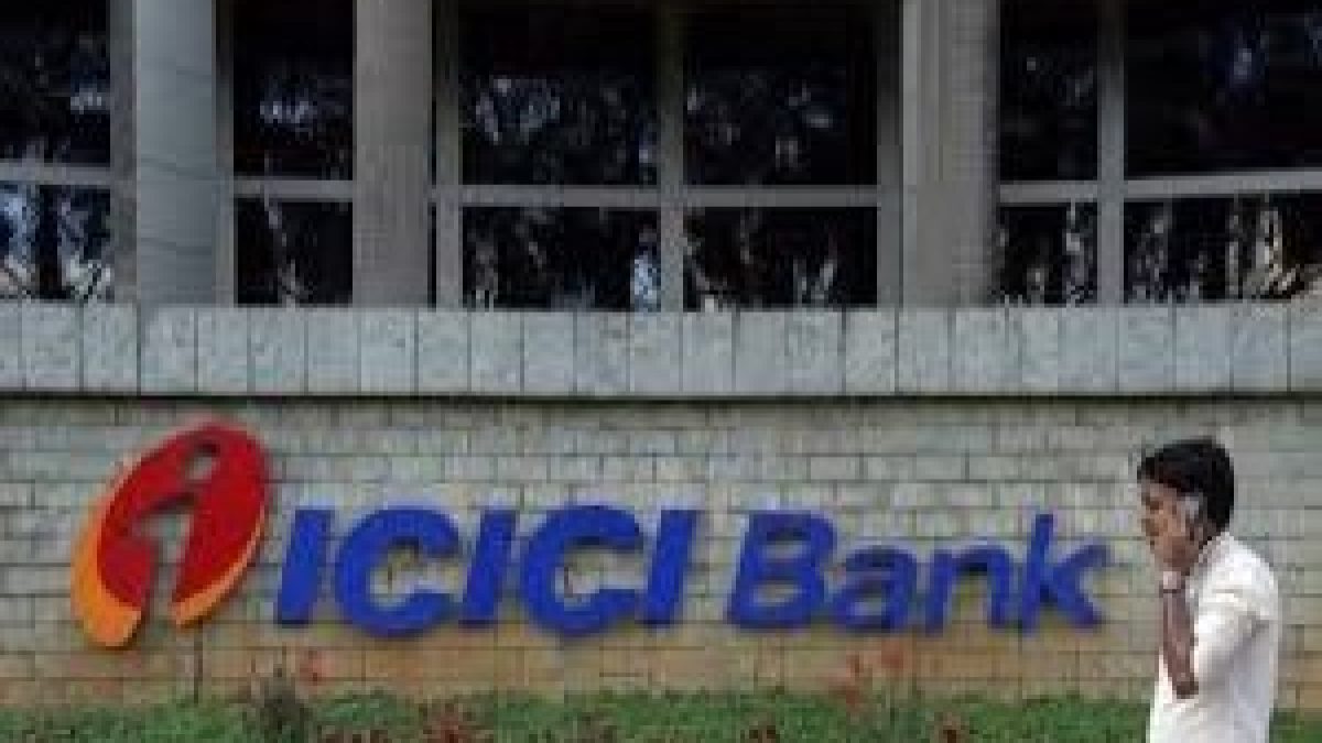 ICICI Bank has tied up with IndoStar Capital Finance Ltd (IndoStar) to finance purchase of used and new commercial vehicles (CV) by small and medium fleet owners