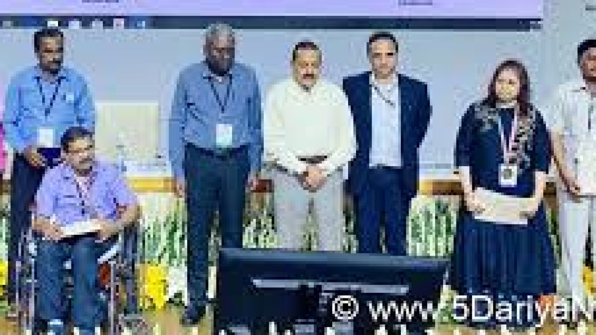MoS Dr Jitendra Singh presents ANUBHAV awards, 2019
