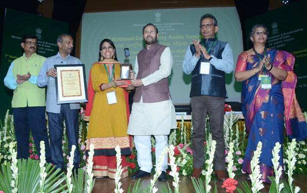 Prakash Javadekar presents National Awards for Community Radio