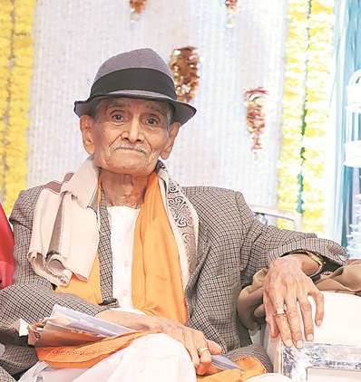 Veteran Gujarati journalist Kanti Bhatt passed away at 88
