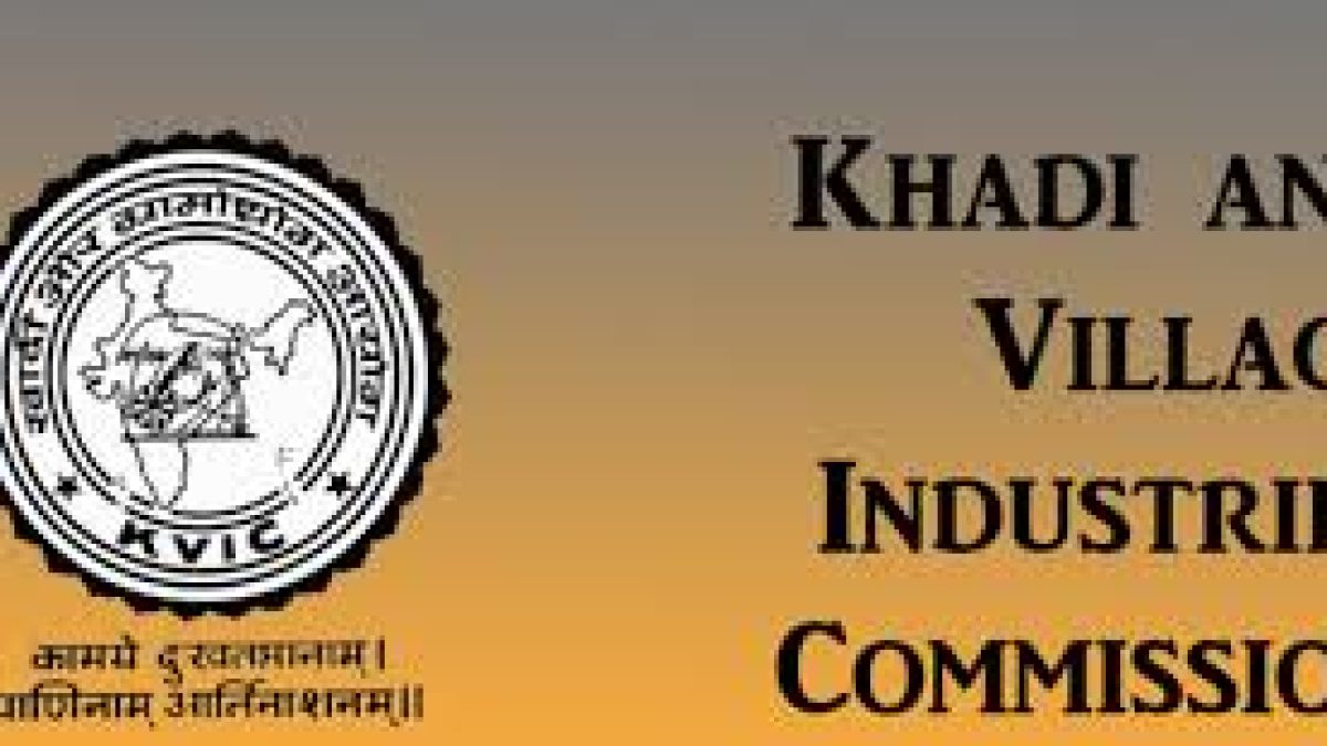 KVIC Launches ‘Terracotta Grinder’ at Varanasi to Re-use wasted pottery