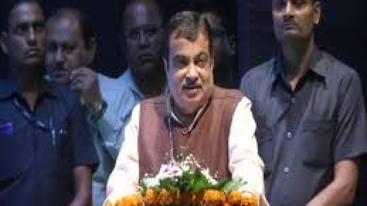 Nitin Gadkari Launches Bamboo Water Bottle and other Products at KVIC