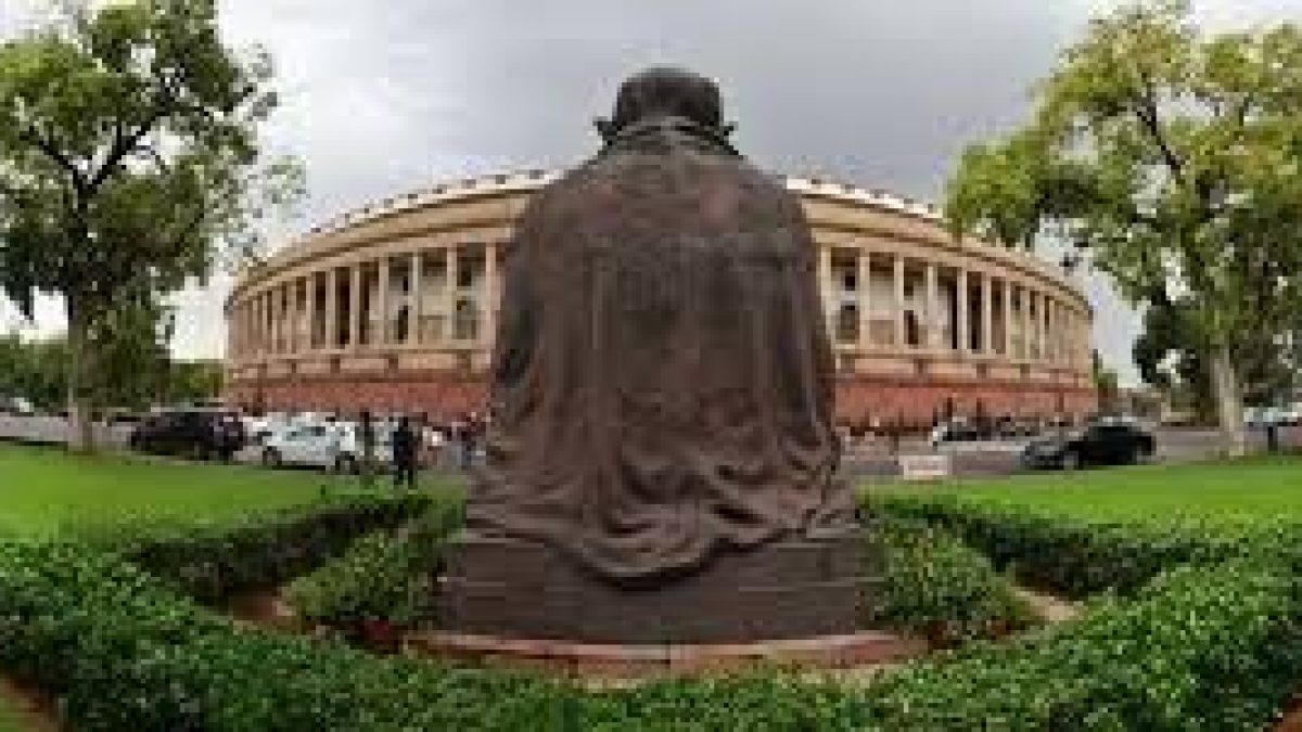 Raksha Mantri unveils Statue of Mahatma Gandhi on his 150th Birth Anniversary