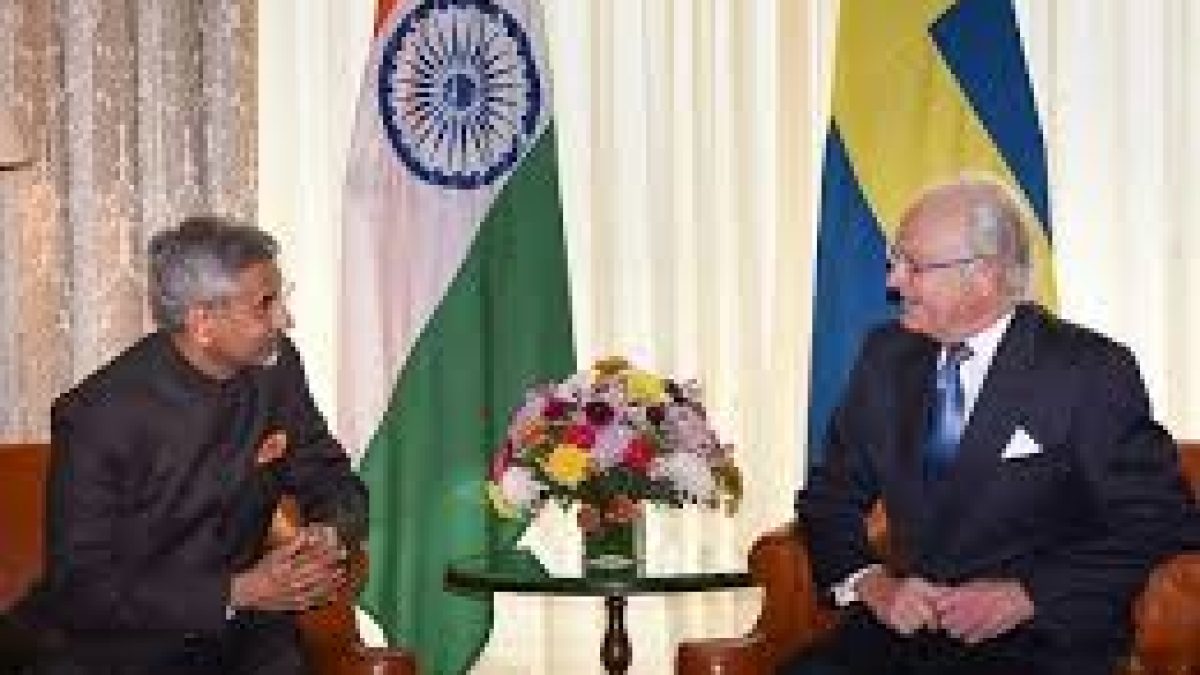 India and Sweden ink 3 agreements in the fields of polar research
