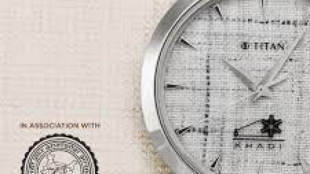 Nitin Gadkari Launches Special Edition of Khadi Watches