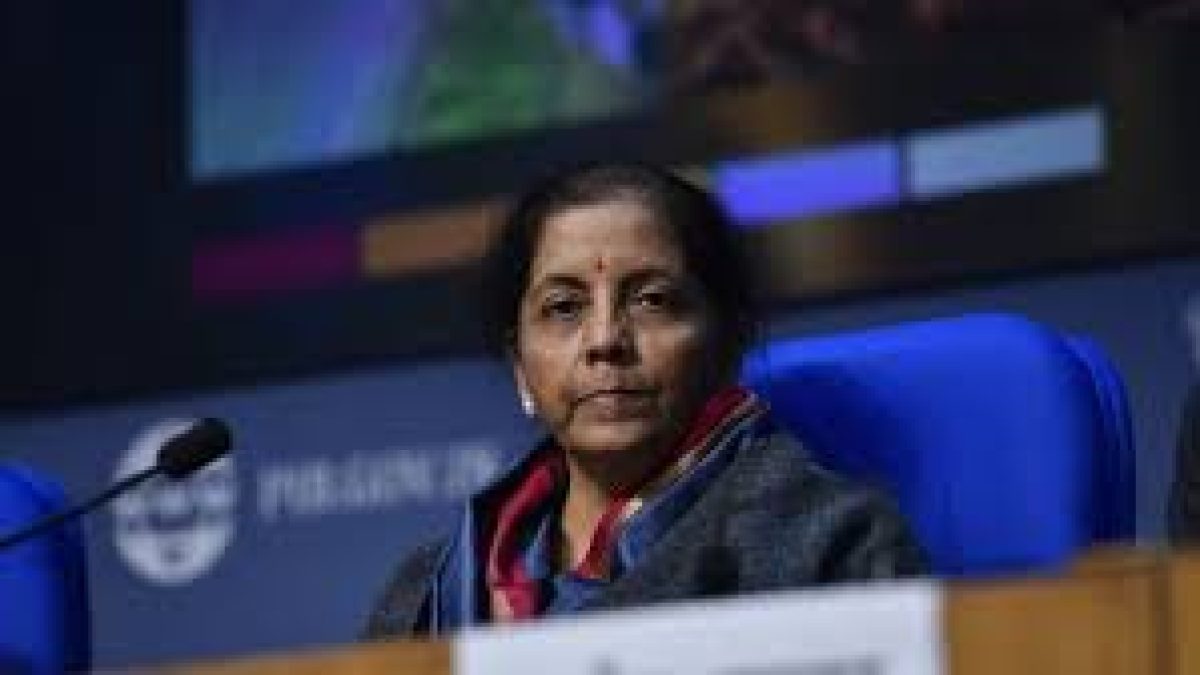 Finance Minister unveils Rs 102 lakh crore of infra projects