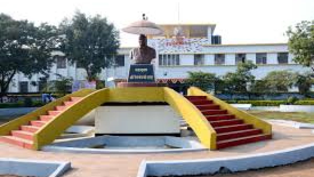 Devchand College, Arjunnagar