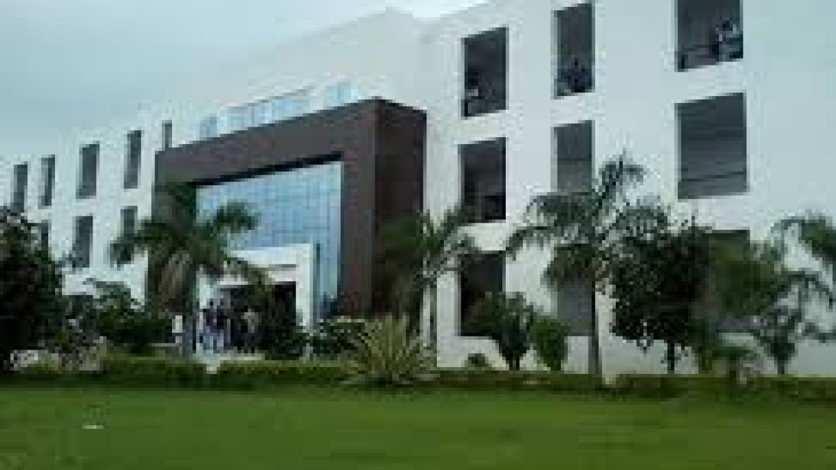 Excel Institute of Diploma Studies, Ahmedabad