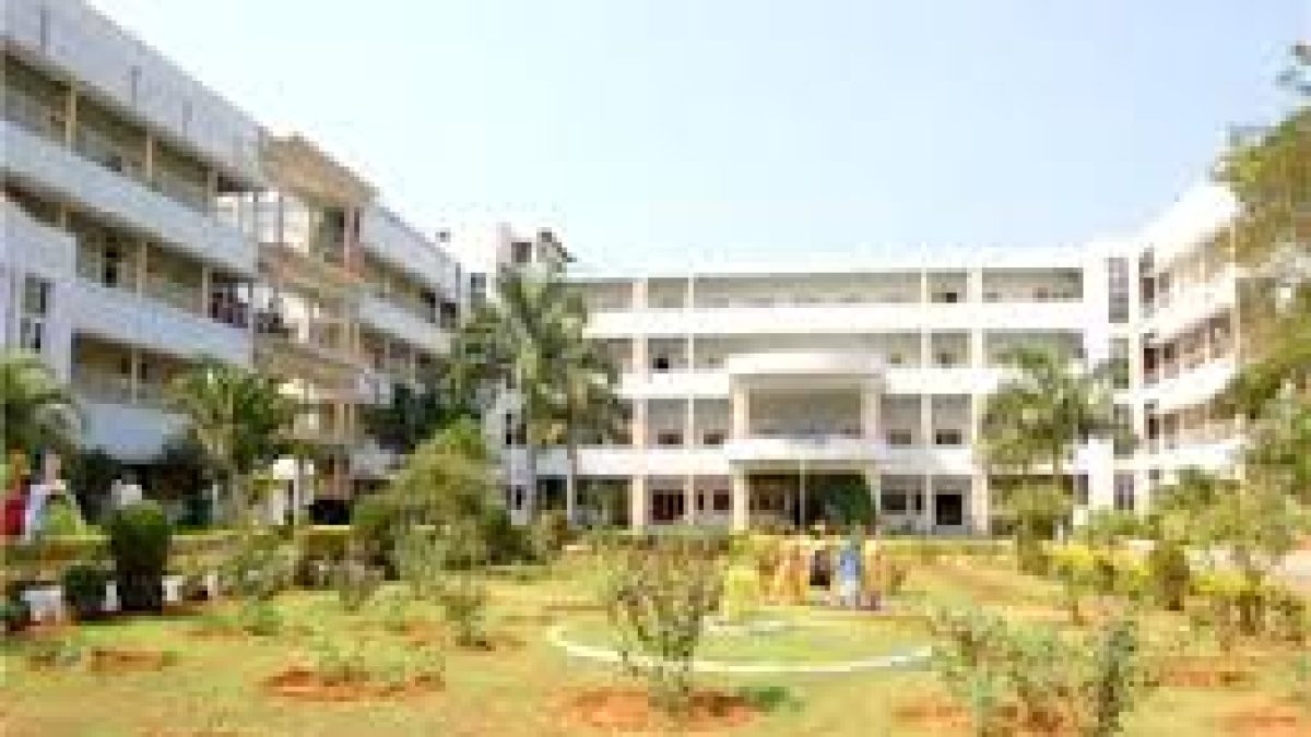Gayatri Vidya Parishad College of Engineering for Women, Visakhapatnam