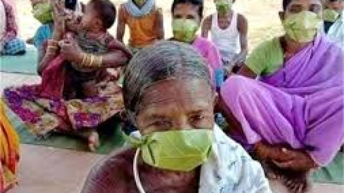 Gond tribal people devised their own way to make masks to fight coronavirus