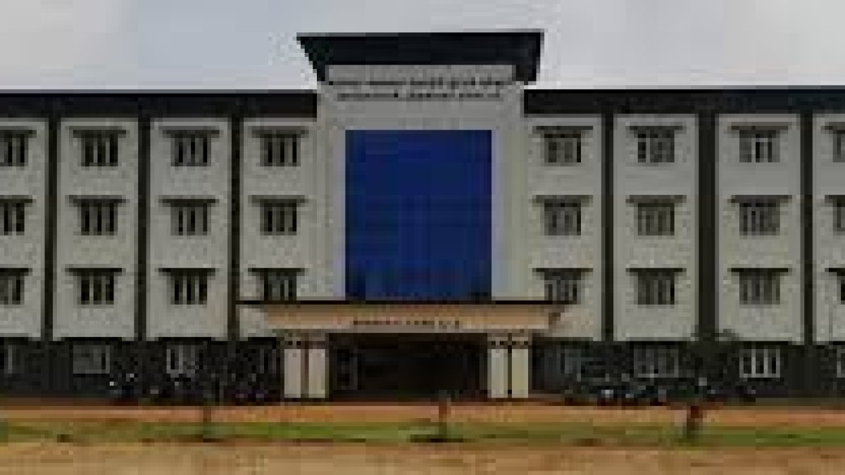 Government Polytechnic College, Valangaiman