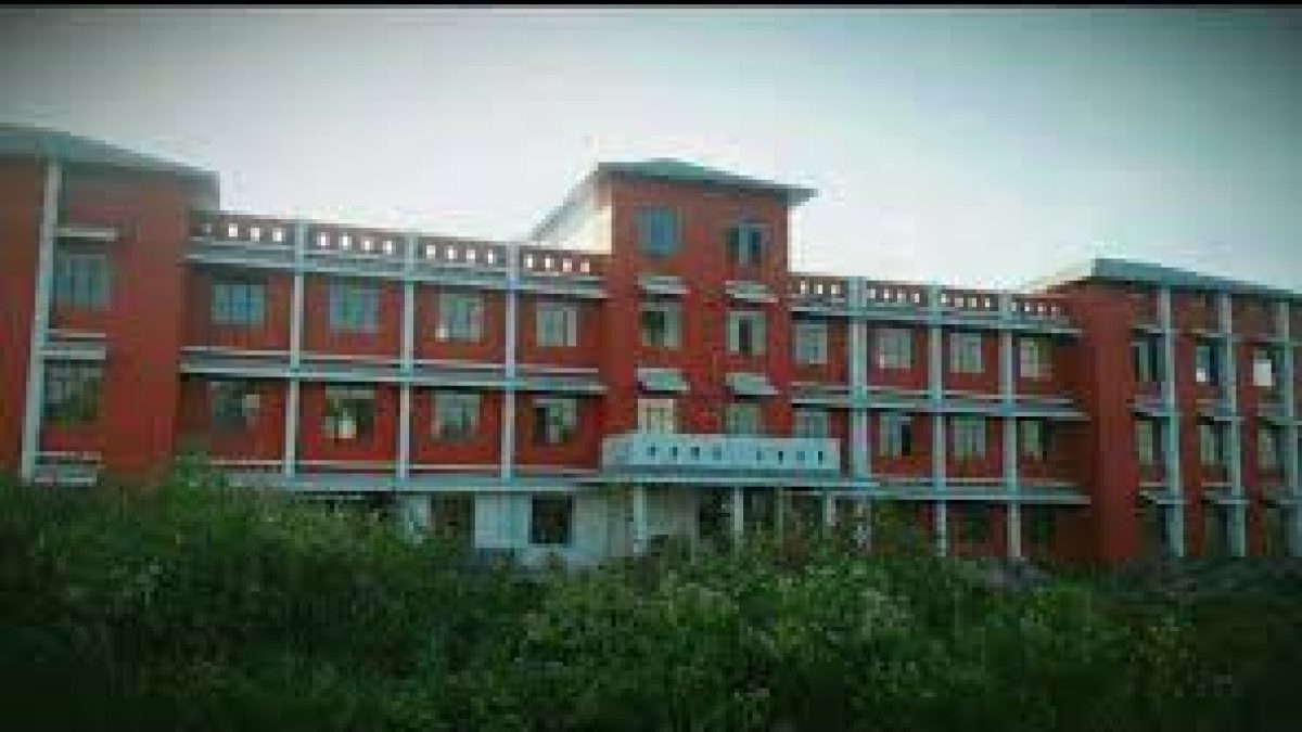 Government Polytechnic College, Vechoochira