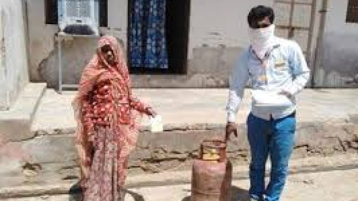 About 85 lakh PMUY beneficiaries have got LPG cylinder in April, 2020