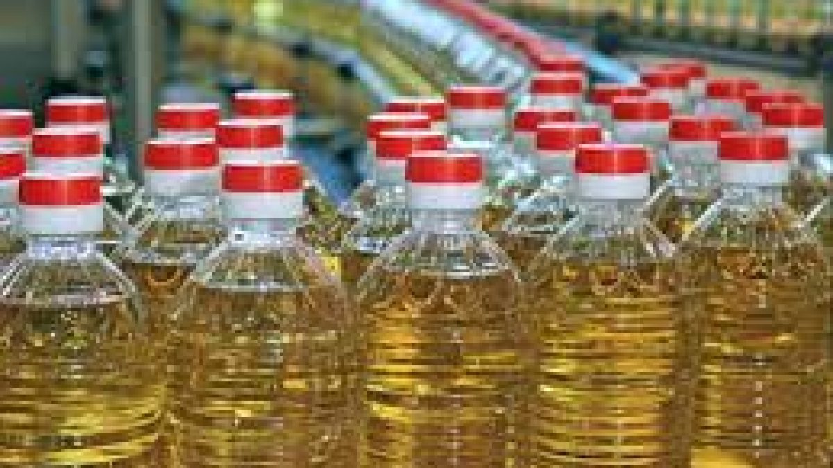 India's edible oil imports down 32.44% in March
