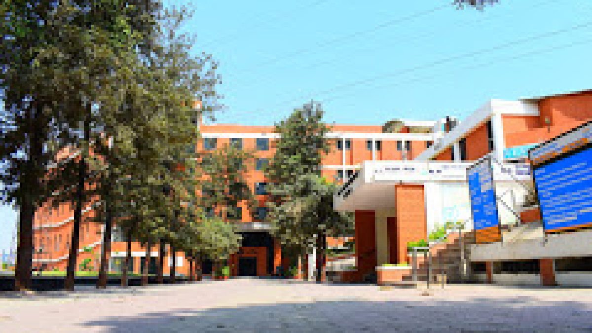 Institute of Engineering and Science, IPS Academy, Indore