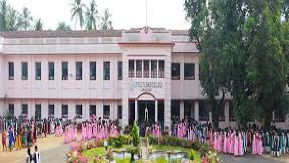Little Flower College, Guruvayoor