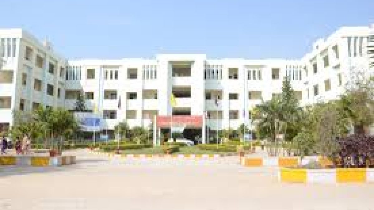 Malla Reddy Institute of Engineering and Technology, Medchal