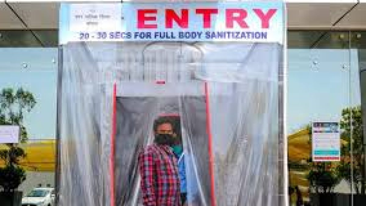 IIT(BHU)'s innovation center makes full body Sanitization Device