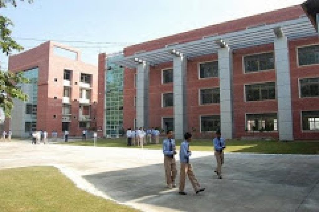 Quantum School of Technology, Roorkee