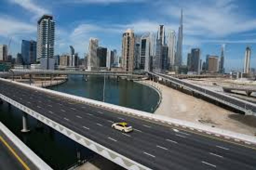 Dubai extends 24-hour coronavirus lockdown by a week
