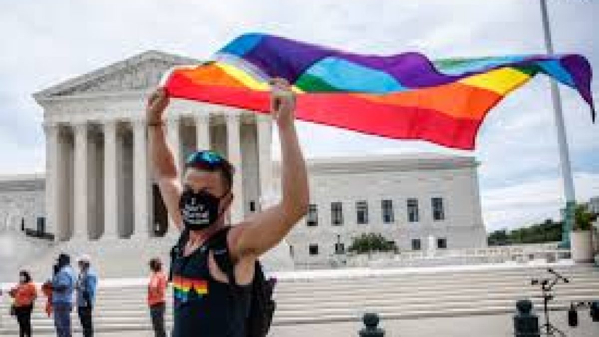US Supreme Court bars discrimination against LGBT workers