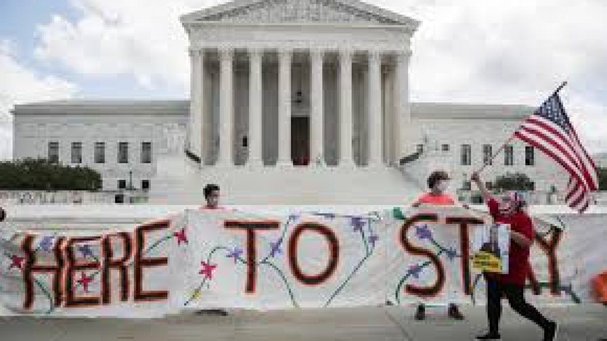 US Supreme Court Blocks Trump Bid to End 'Dreamers' Immigrant Program
