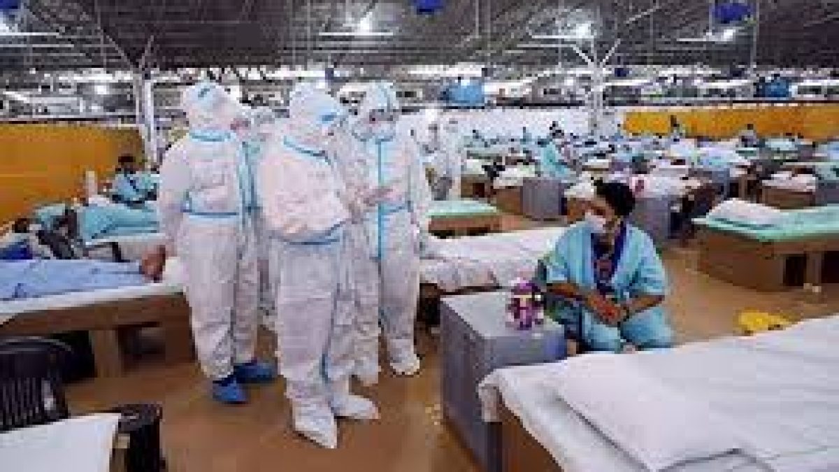 Health Minister visits Sardar Patel COVID Care Centre & Hospital at Chhattarpur