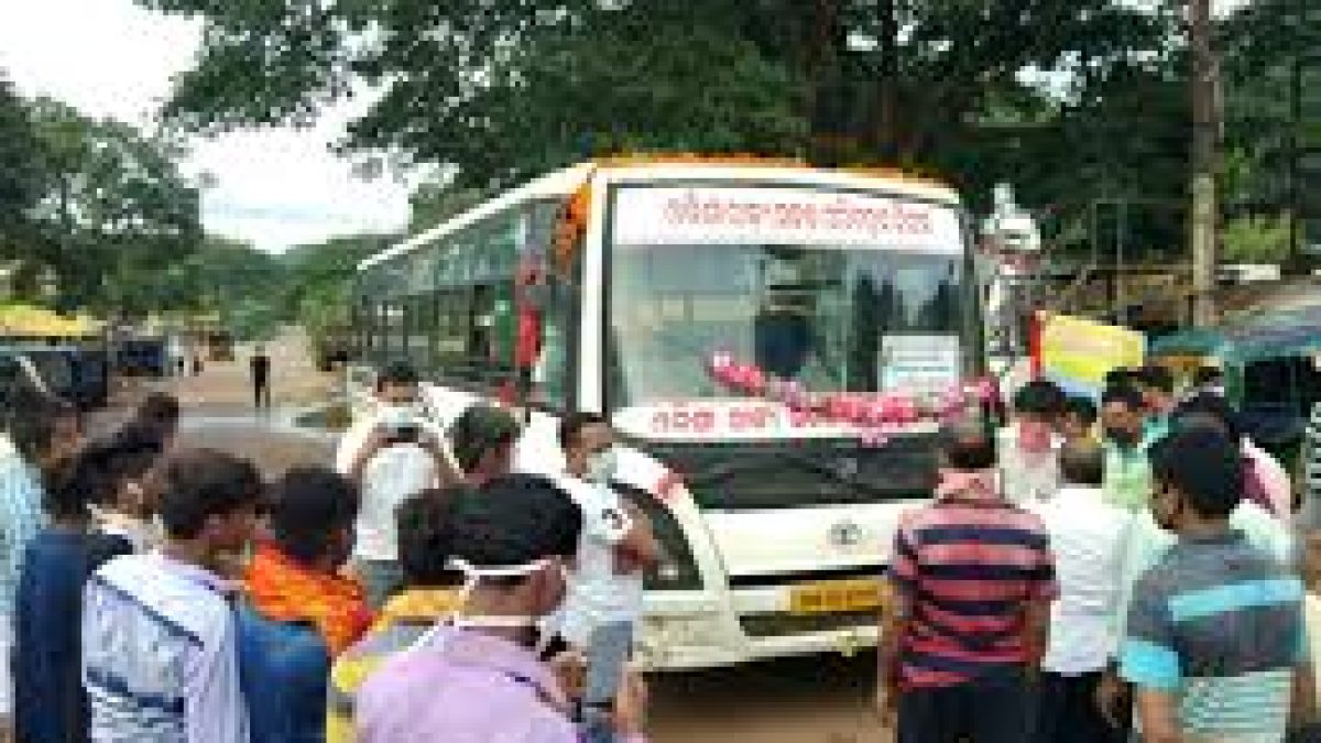 First bus ply into Odisha's Swabhiman Anchal after Independence