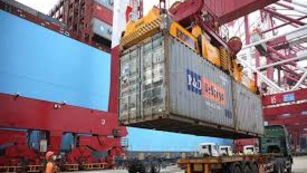 China's trade jumps up as economy recovers from coronavirus slump