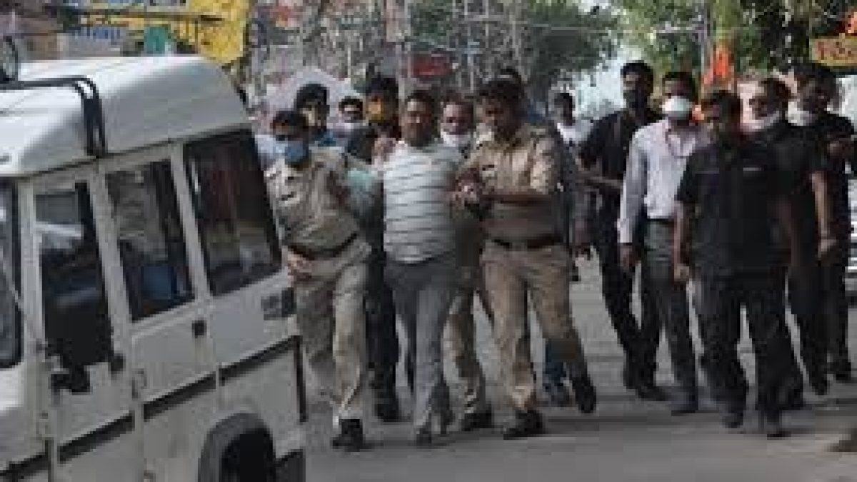 UP govt orders probe into Vikas Dubey encounter case