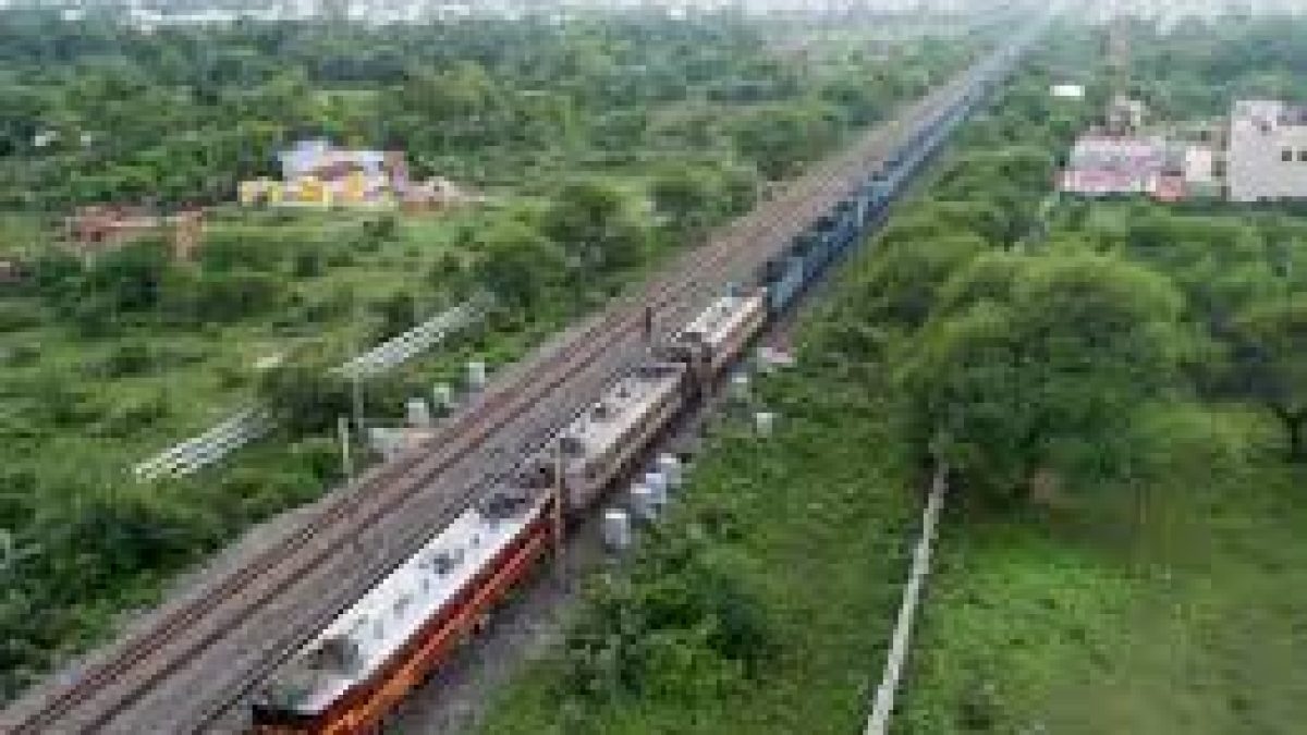 Indian Railways' plan behind two new trains 'Super Anaconda' and 'Sesh Naag'