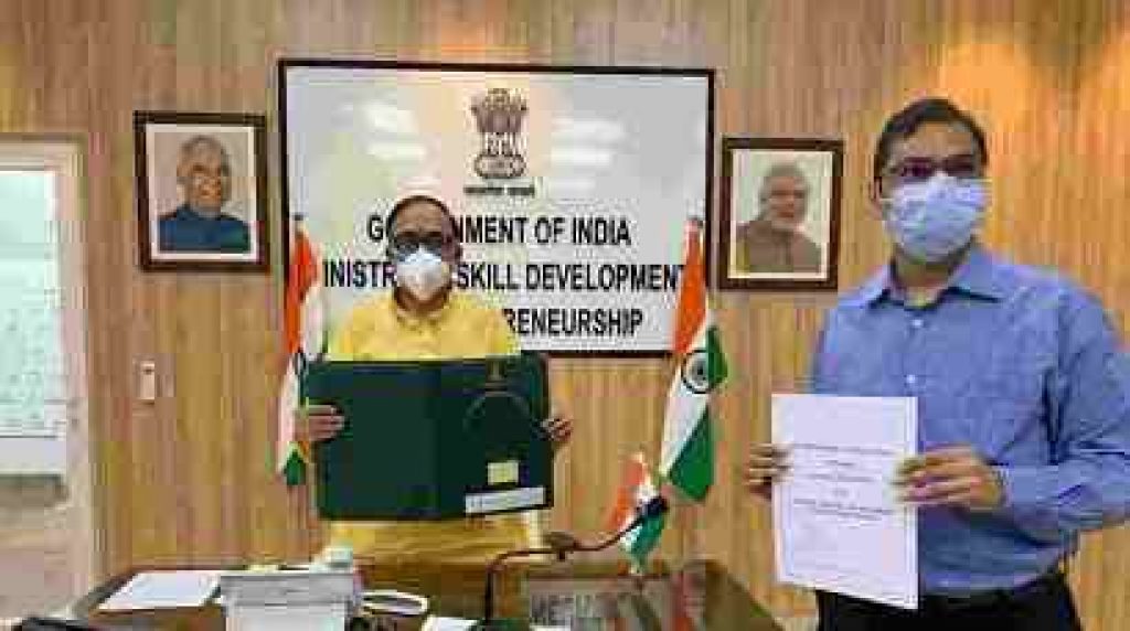 MoS and MoSDE signed MoU for skill development in Port and Maritime sector