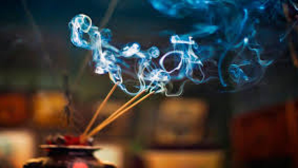Government expands the support to artisans manifold for making Agarbatti