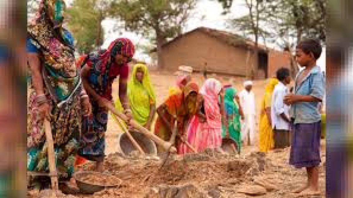 Centre sanctioned ₹33,300 crore under MGNREGA