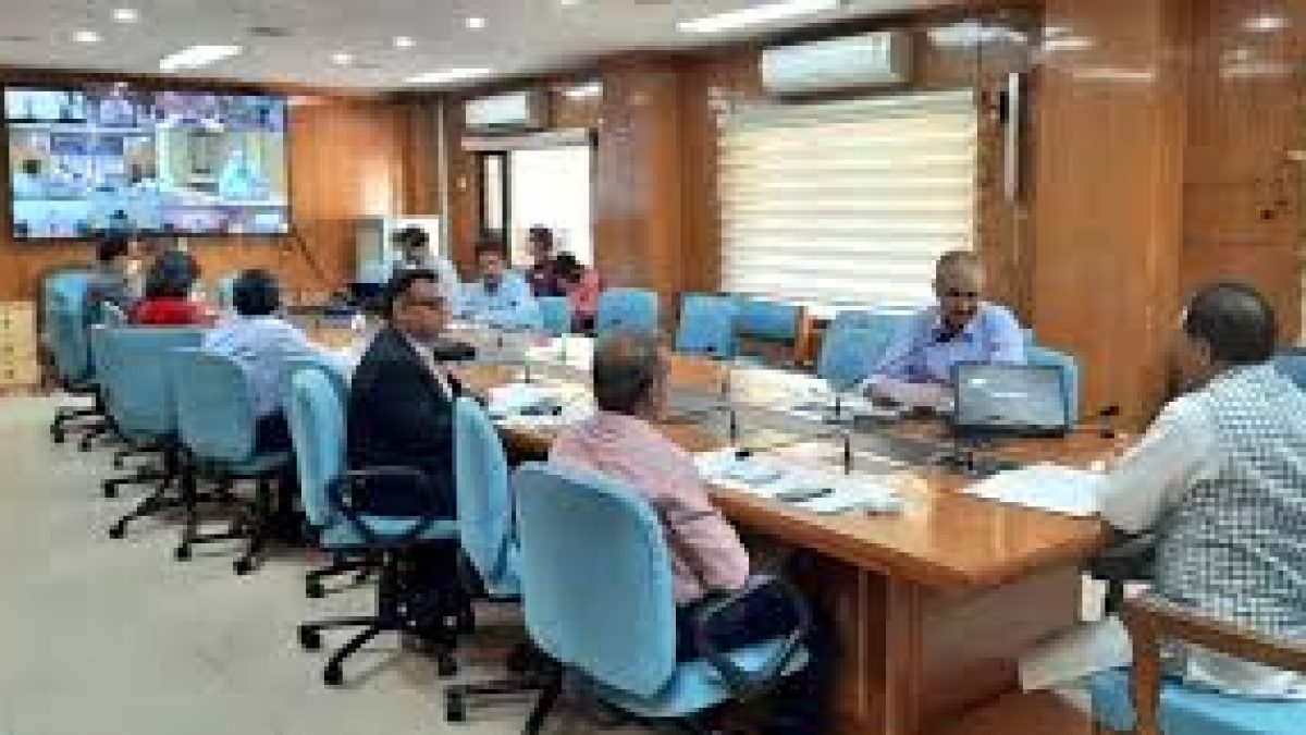 Ramesh Pokhriyal chaired the review meeting on SWAYAM and SWAYAM Prabha in New Delhi