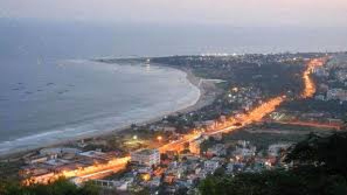 Visakhapatnam Smart COC functions round the clock for COVID-19 management