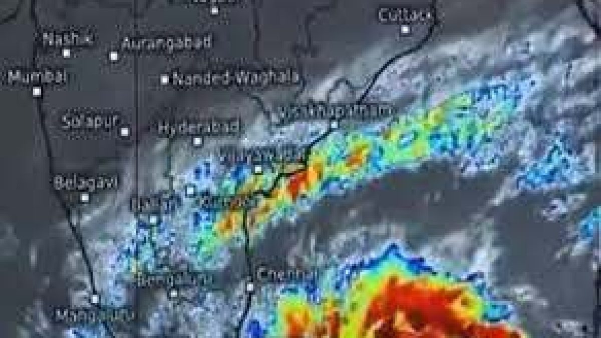 Cyclone Nivar closes in Tamil Nadu and Puducherry