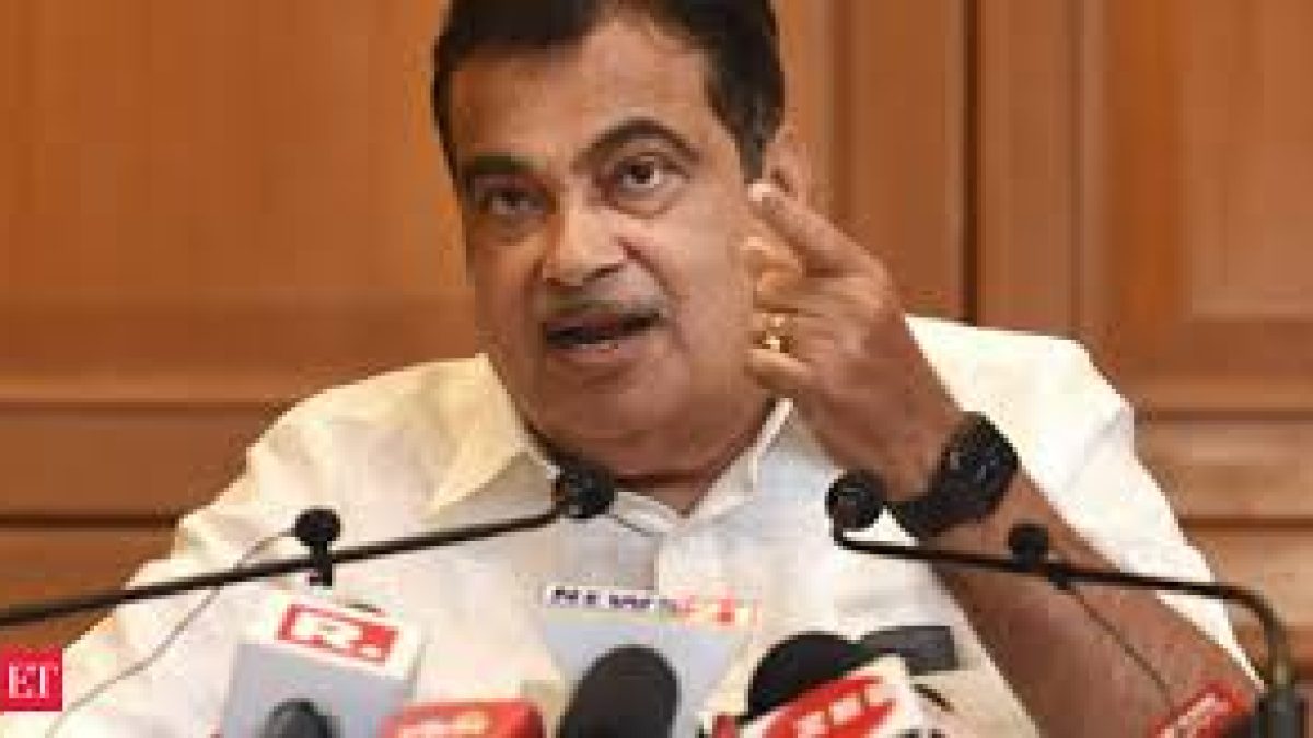Gadkari calls for 'all-round' efforts to reduce road accidents by 2025