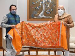 PM Modi gives chadar to be offered at Ajmer shrine