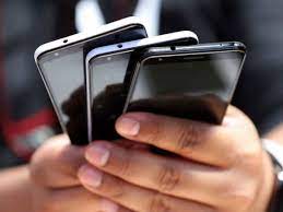 Cellphone makers seeking lockdown-hit FY21 as zero year for PLI
