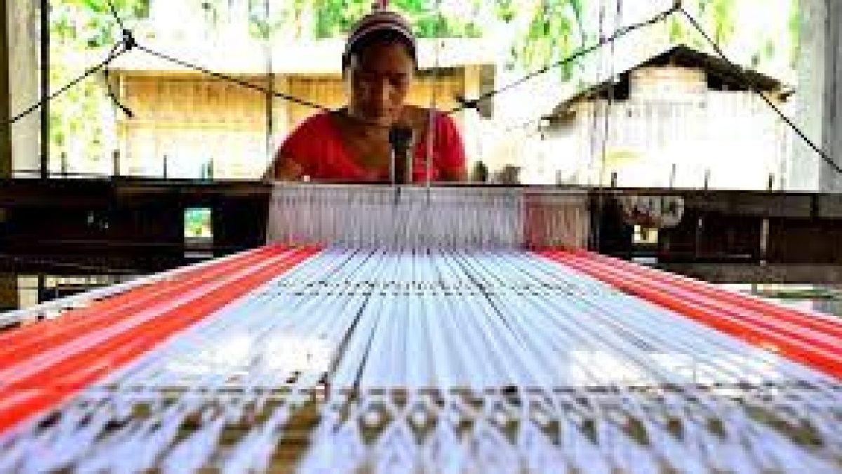 Significance of jaapi, xorai and gamosa in Assam poll battle