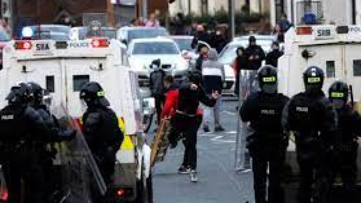 Northern Ireland leaders seek calm after violence escalates