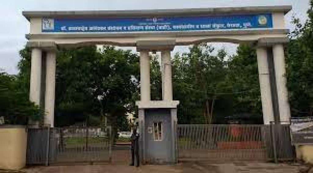 Violation of ‘small family’ norm