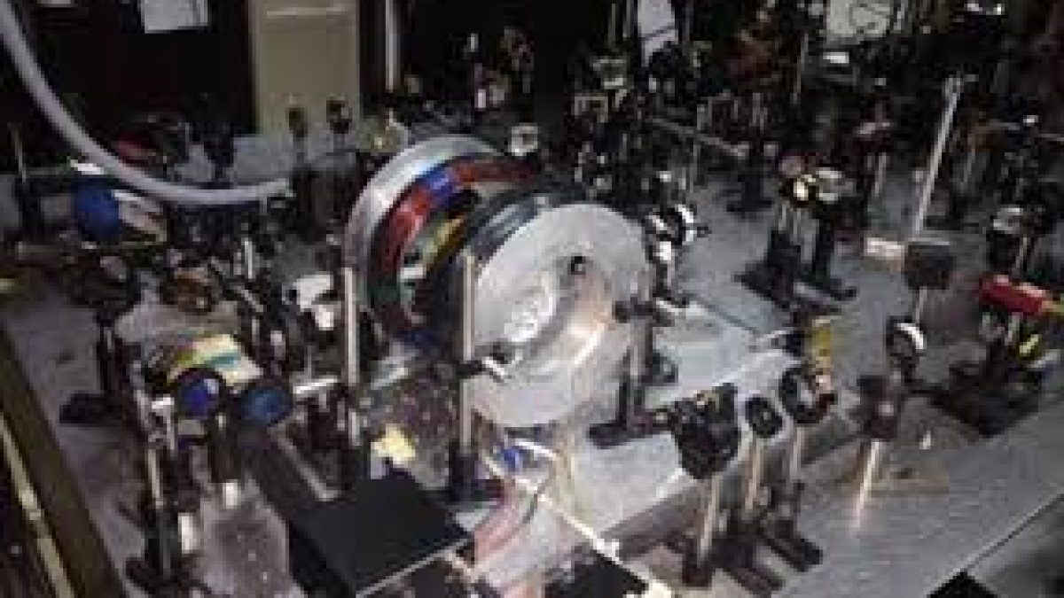 Magnetometer for low cost, reliable & real-time measurements of magnetic fields