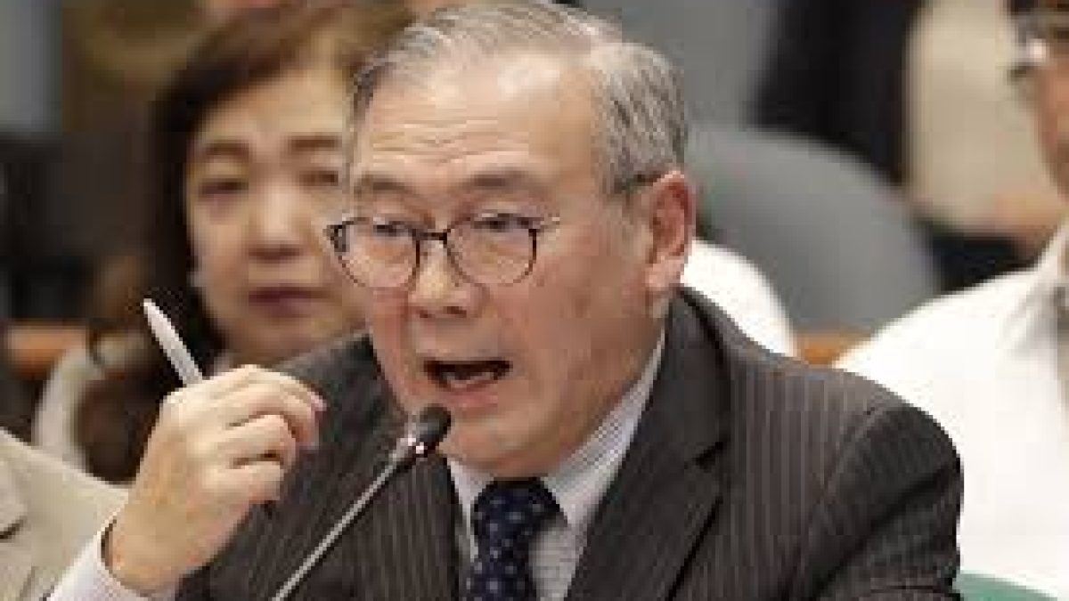 Philippines Foreign Minister Swears at China