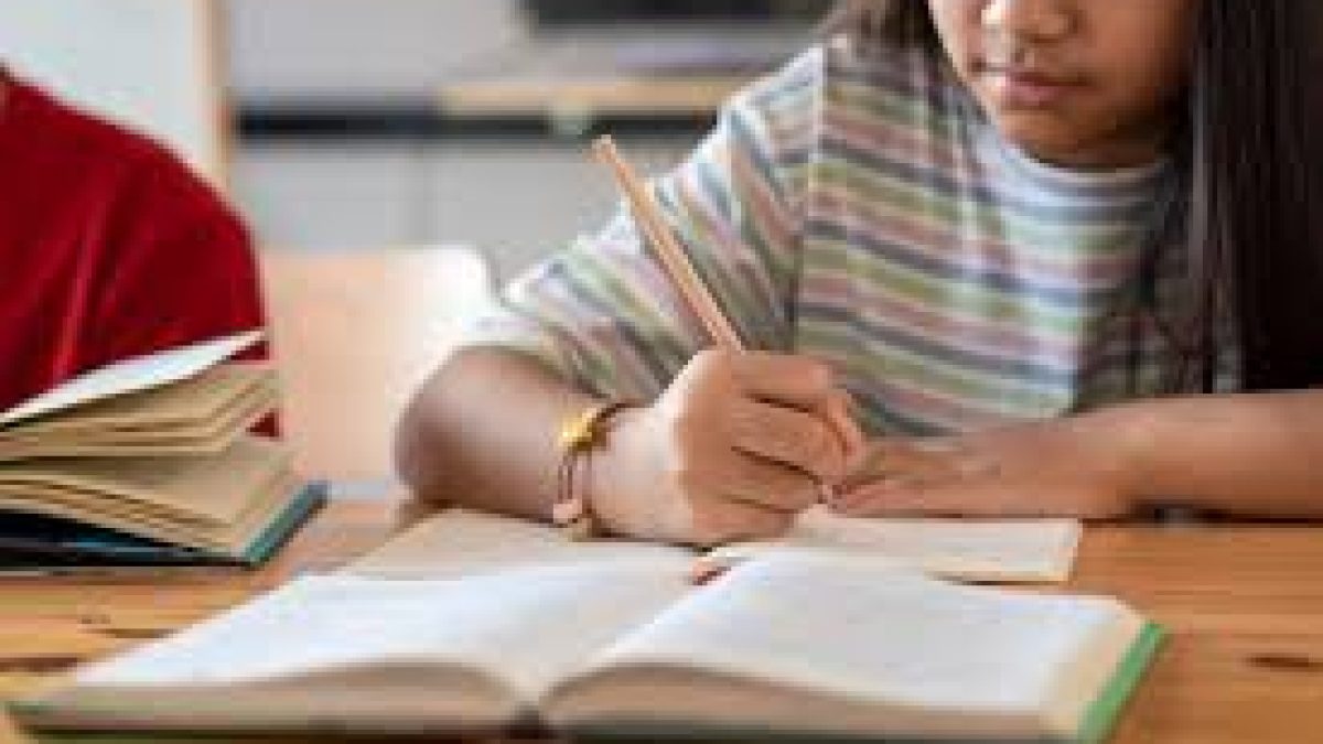 'YUVA' Scheme to Mentor Young Authors Writing on National Movement